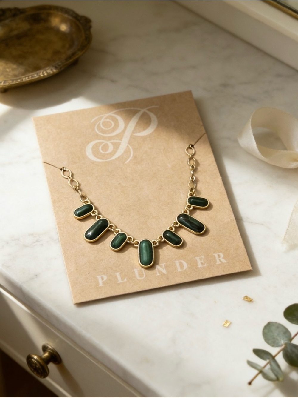 💚 NEW 💚 Plunder Gold-Tone Necklace with Deep Green 💚